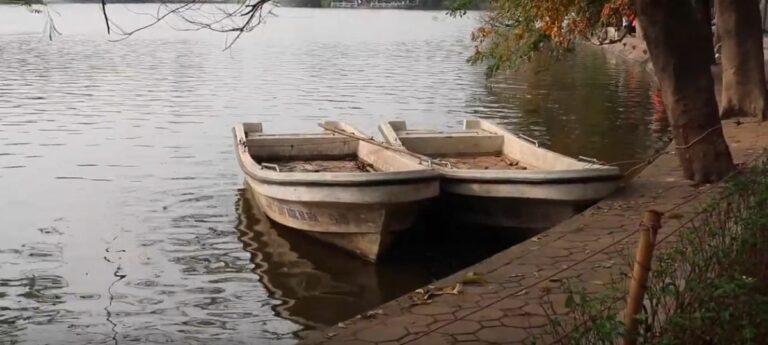 Découvrez la richesse culturelle et historique du Lac Hoan Kiem, le joyau du Vietnam