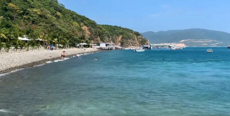 Découvrez les secrets éblouissants de Nha Trang Vietnam !